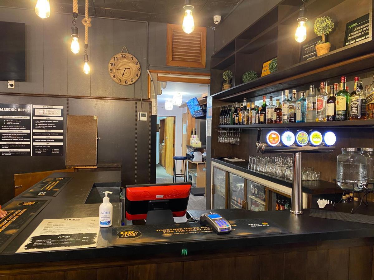 Masonic Hotel Waitara ภายนอก รูปภาพ