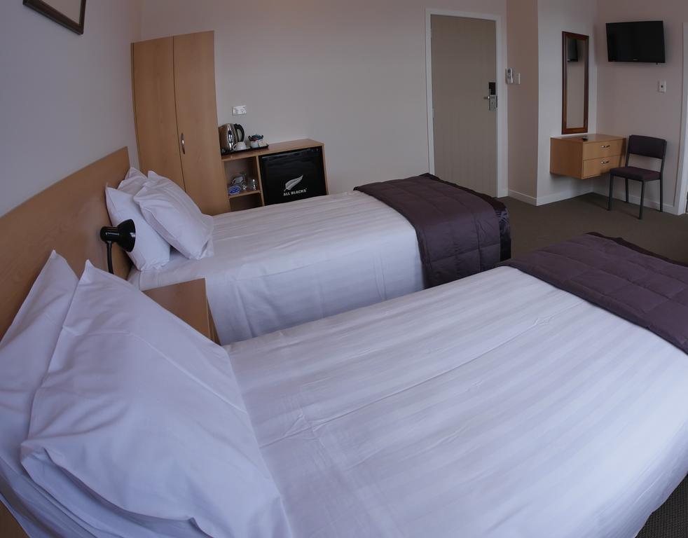 Masonic Hotel Waitara ภายนอก รูปภาพ